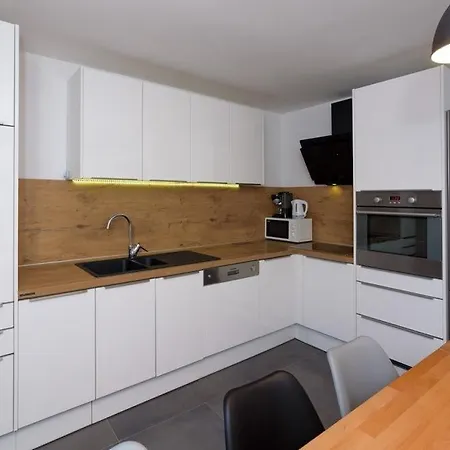Apartament Deluxe Kambelovac